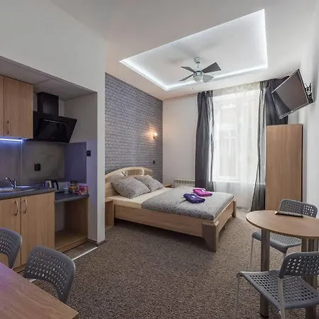 Hotel 70s 2*