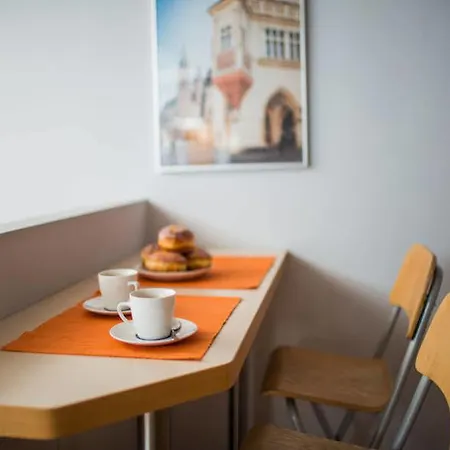 Hotel Apartwawel 5*