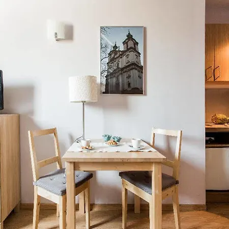 Hotel Apartwawel 5*
