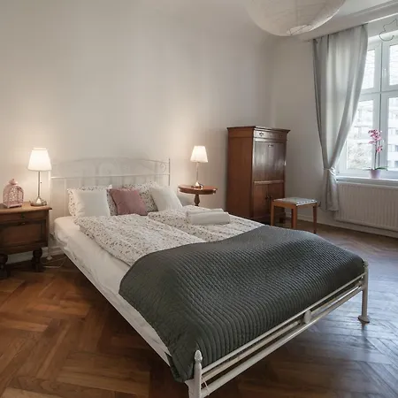 Apartment Gorgeous Old Town Tarlowska