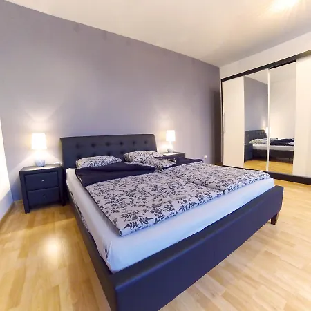 Apartment Meyo At Main Square *