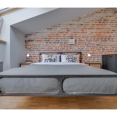 Aparthotel Well Well 3*