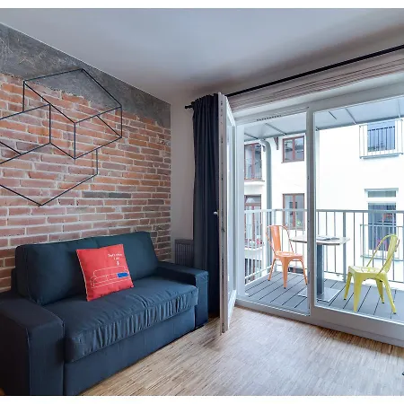 Well Well Hotel apartamentowy 3*