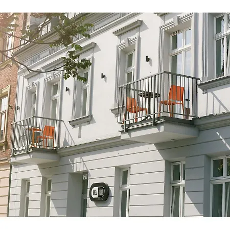 Well Well Hotel apartamentowy 3*