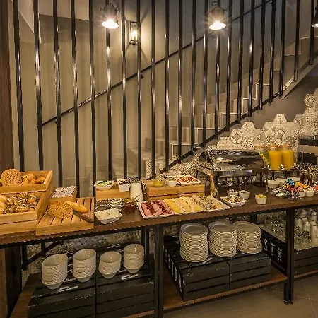 Hotell Lavender 3*