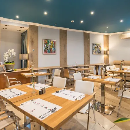 Apartmanhotel Blue Swan 3*