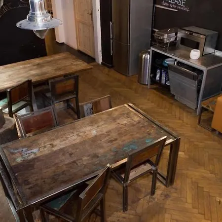 Hummus Vegan Hostel
