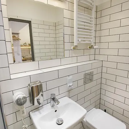 Aparthotel Goscinne Sw. Anny Krakow