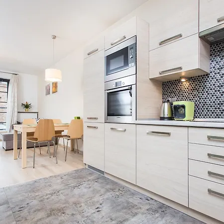 Main Station&old Town By Inpoint Apartment