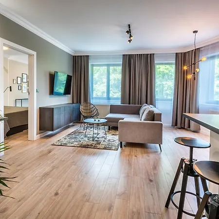 A11 & Spa Dermique Apartment