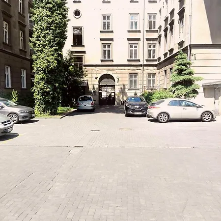 Jagiellonian Apartment *