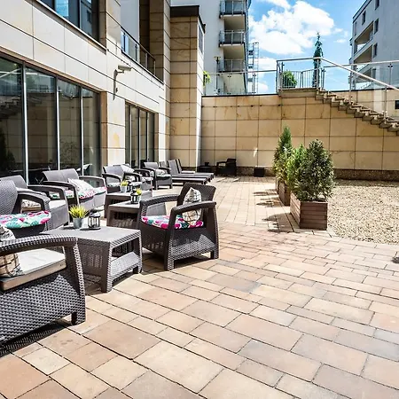 A11 & Spa Dermique Apartment *