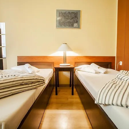 Momotown Privates 2* Krakow