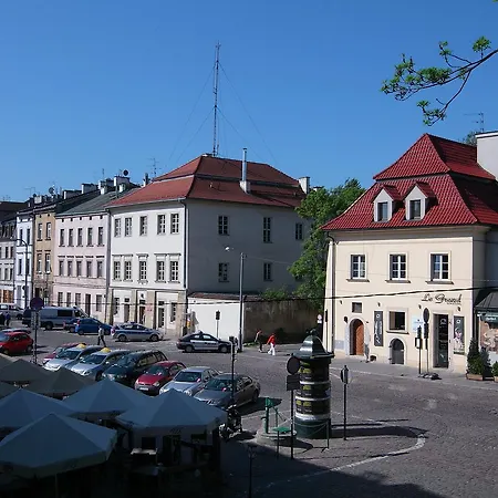 Momotown Privates Bed & Breakfast Krakow
