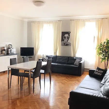 Florianska Gate Luxury Aparthotel 2*