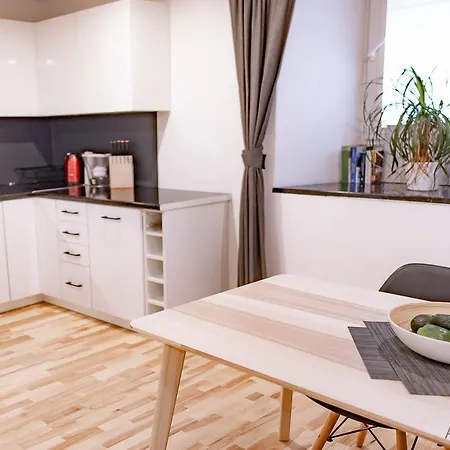 No. 2a By Apart Service Apartment Krakow