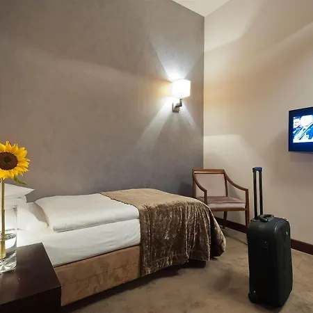 Unicus Old Town - Destigo 4* Cracóvia