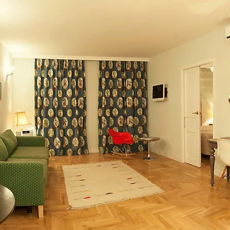 Crystal Chez Helena Aparthotel 3*