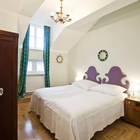 Aparthotel Crystal Chez Helena