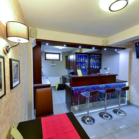 Hotel Miodowa 3*