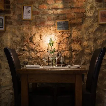 Hotel Karmel Krakow