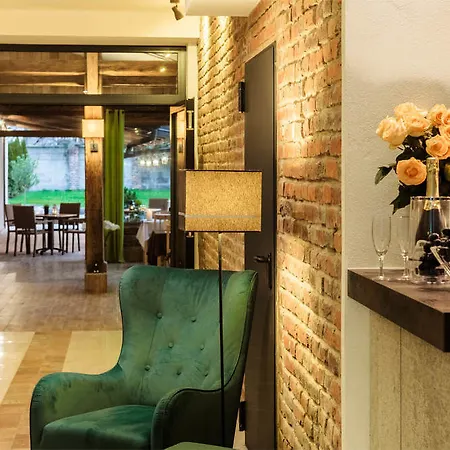 Aparthotel Art & Garden Krakov