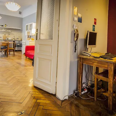 Travellers Hostel