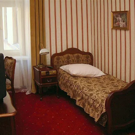 Pollera Hotel 3*