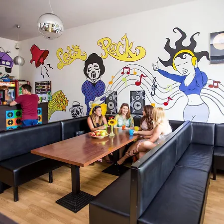 Vandrerhjem Let's Rock Party Hostel! Age Limit From 18 Until 40! Kraków