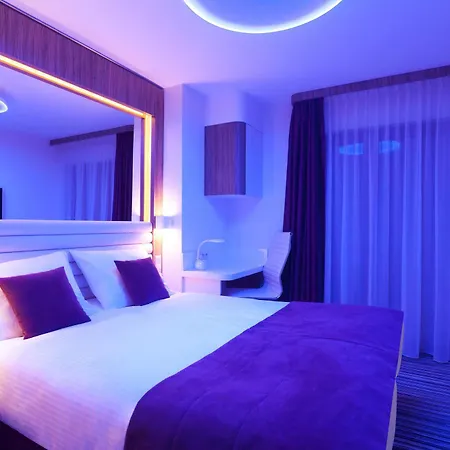 Ξενοδοχείο Leonardo Boutique Center 4*