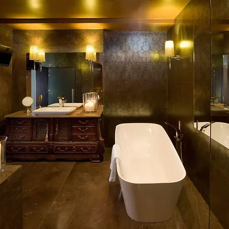 Apartahotel Kanonicza 22 5*