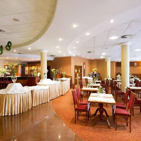 Sympozjum & Cracovia