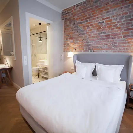 Bracka 6 Aparthotel 4*