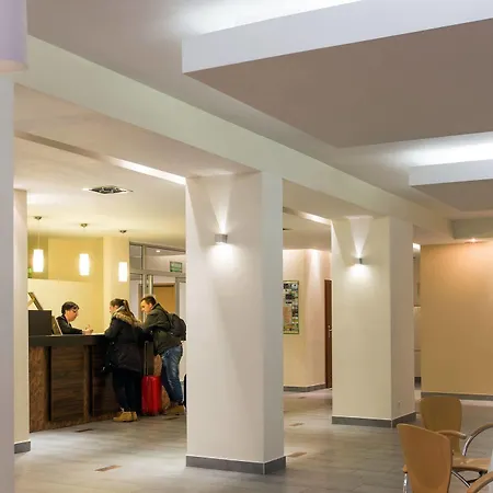 Hostel Dom Turystyczny Indigo - Pracowniczy *