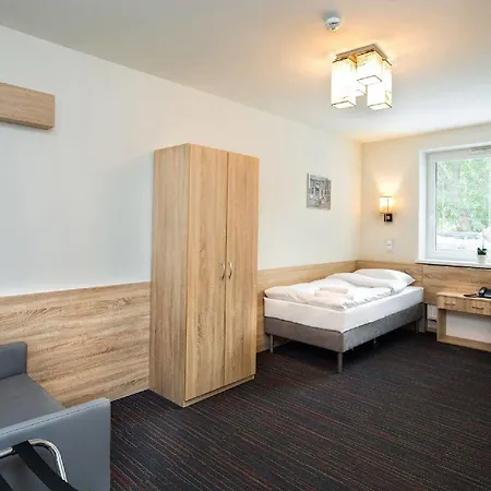 Automobil Hotell 3*