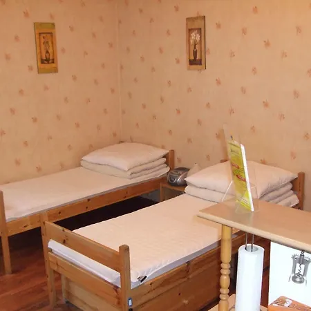 Hostel Old Walls