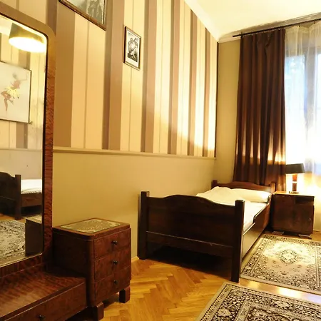 Deco *
