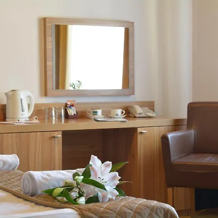 Aparthotel Pergamin 3*