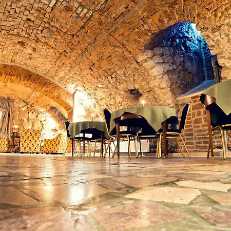 Miodosytnia 3* Kraków