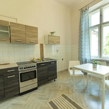 Pijarska 3 Apartment *