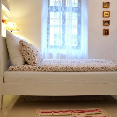 Happyguests Apartment