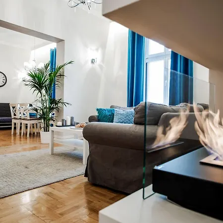 Apartwawel Hotel 5*