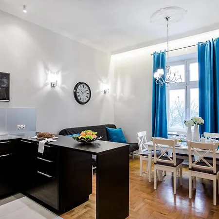 Apartwawel Hotel 5*