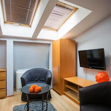 Hotel Apartwawel 5*