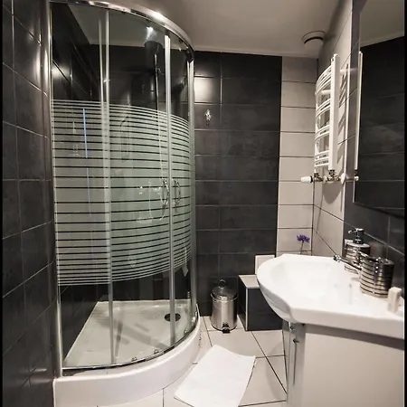 מלון דירות Z Jacuzzi Rynek 3*