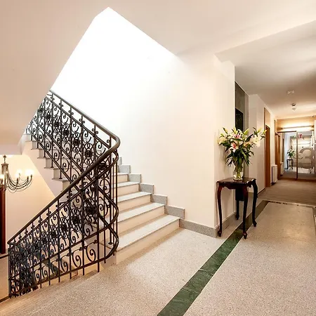 Hotel Plaza Boutique 4*