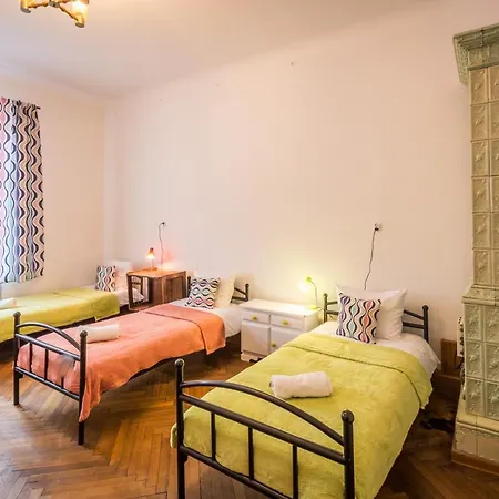 Retro Aparthotel *