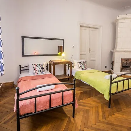 Retro Aparthotel