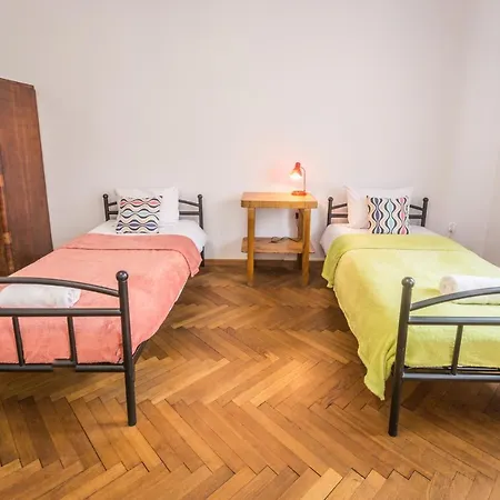 Retro Aparthotel
