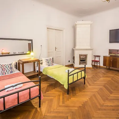 Retro Aparthotel